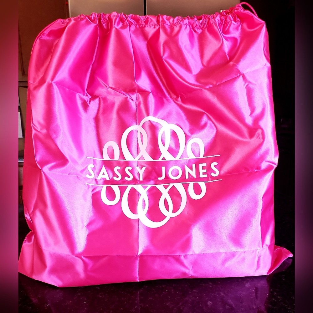 Sassy Jones Pamela Handbag - Picture 6 of 6